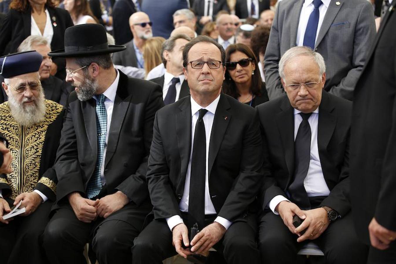 El presidente francés, François Hollande, durante el funeral de estado de Simón Peres.