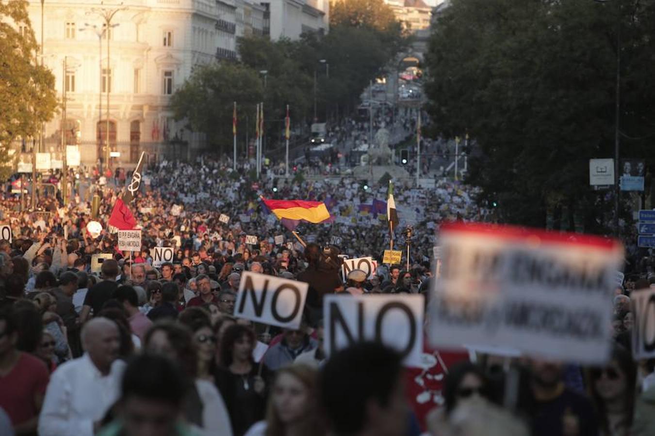 &#039;Rodea el Congreso&#039; por la investidura de Rajoy