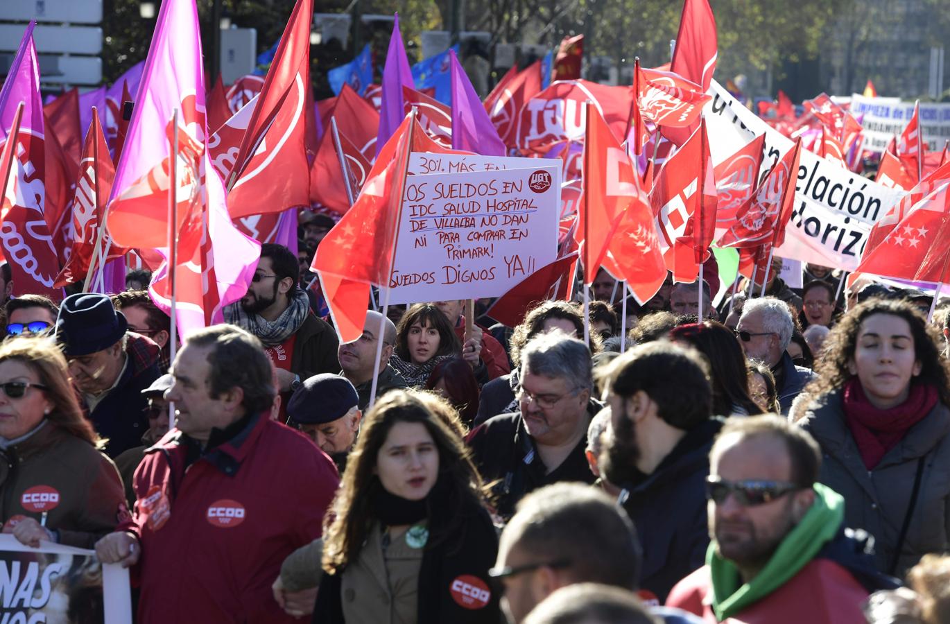 Los sindicatos se manifiestan por los recortes del Gobierno