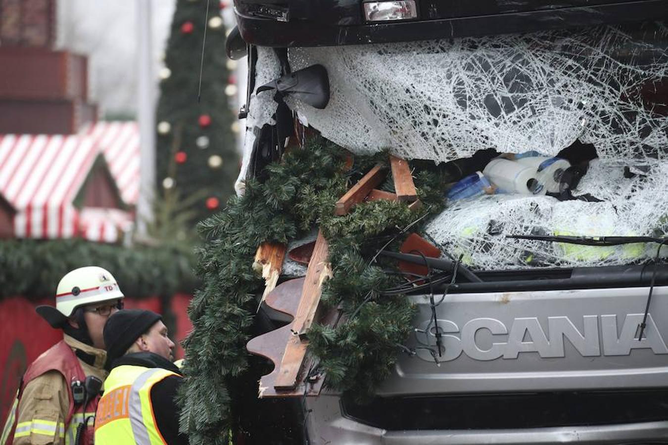 Al menos nueve muertos en un mercado navideño alemán por la embestida de un camión