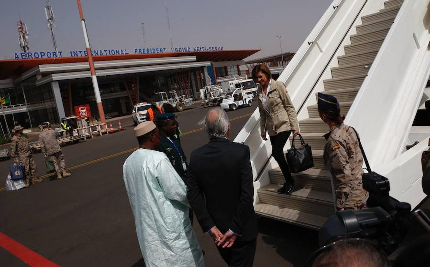 Visita de Cospedal a las tropas en Mali y Senegal