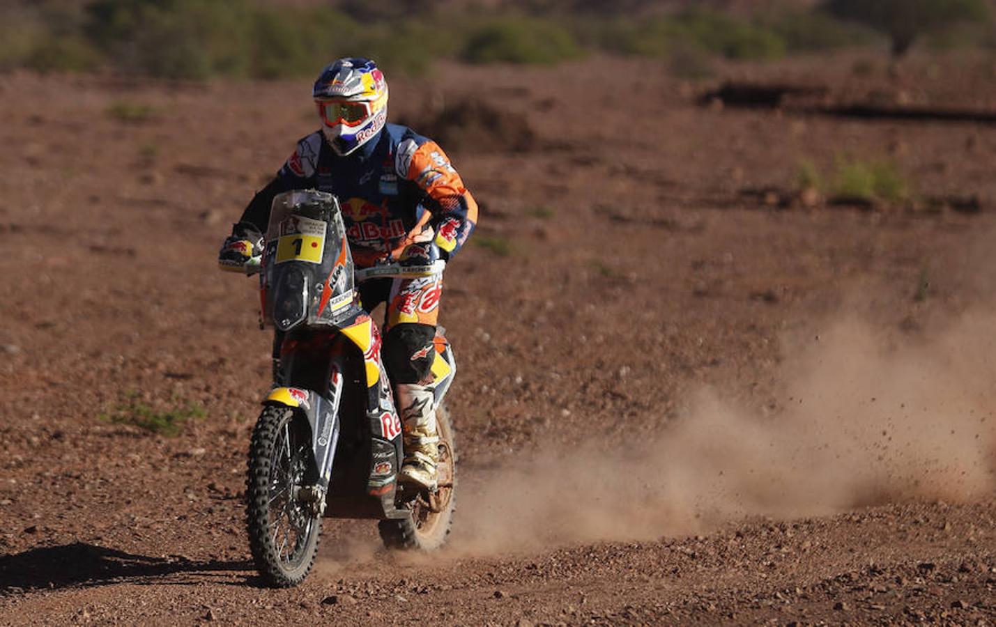 El australiano Toby Price conduce su motocicleta KTM.