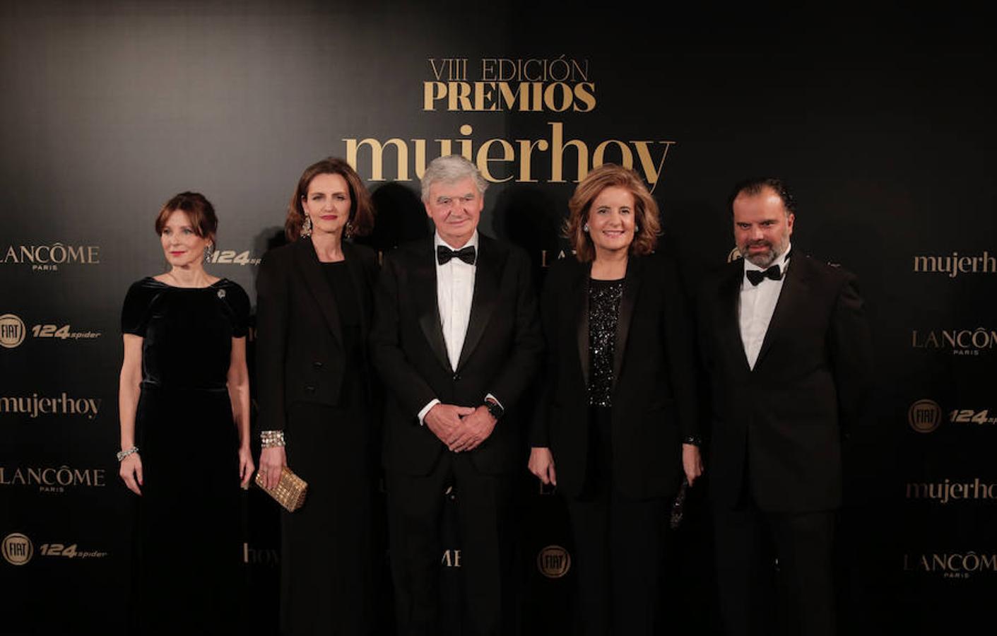 Elegancia en los Premios Mujerhoy