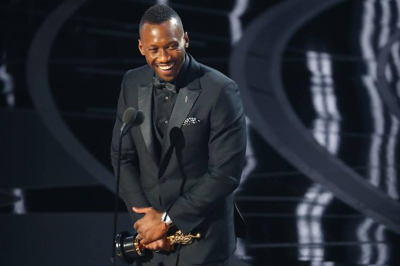 Mahershala Ali, vencedor en la categoría de mejor actor de reparto por 'Moonlight'.