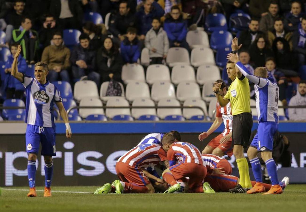 Fernando Torres deja en vilo a Riazor