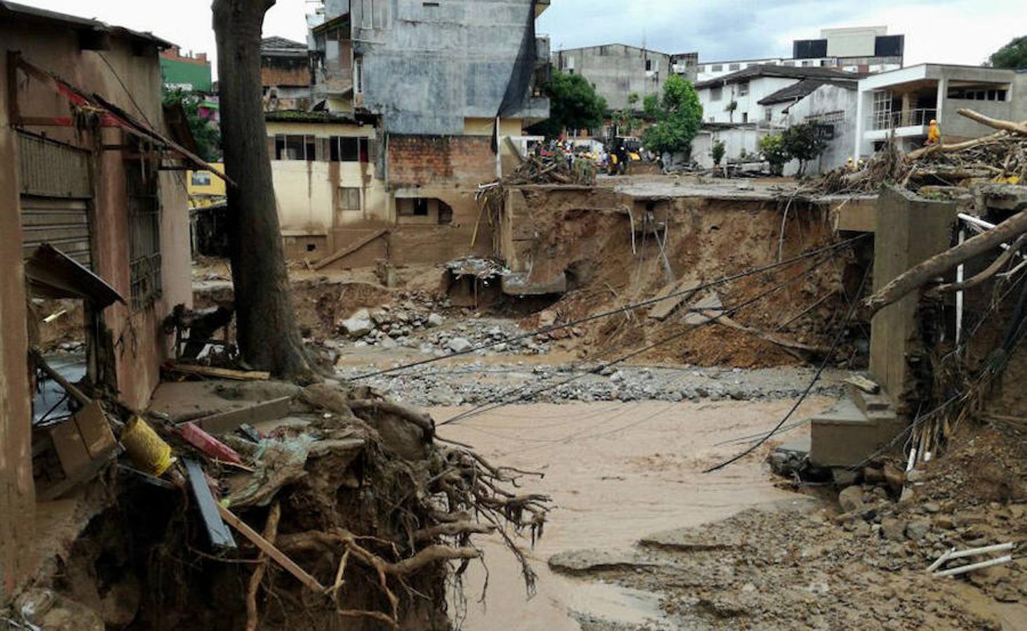 El desbordamiento de un río deja más de 150 muertos en Colombia