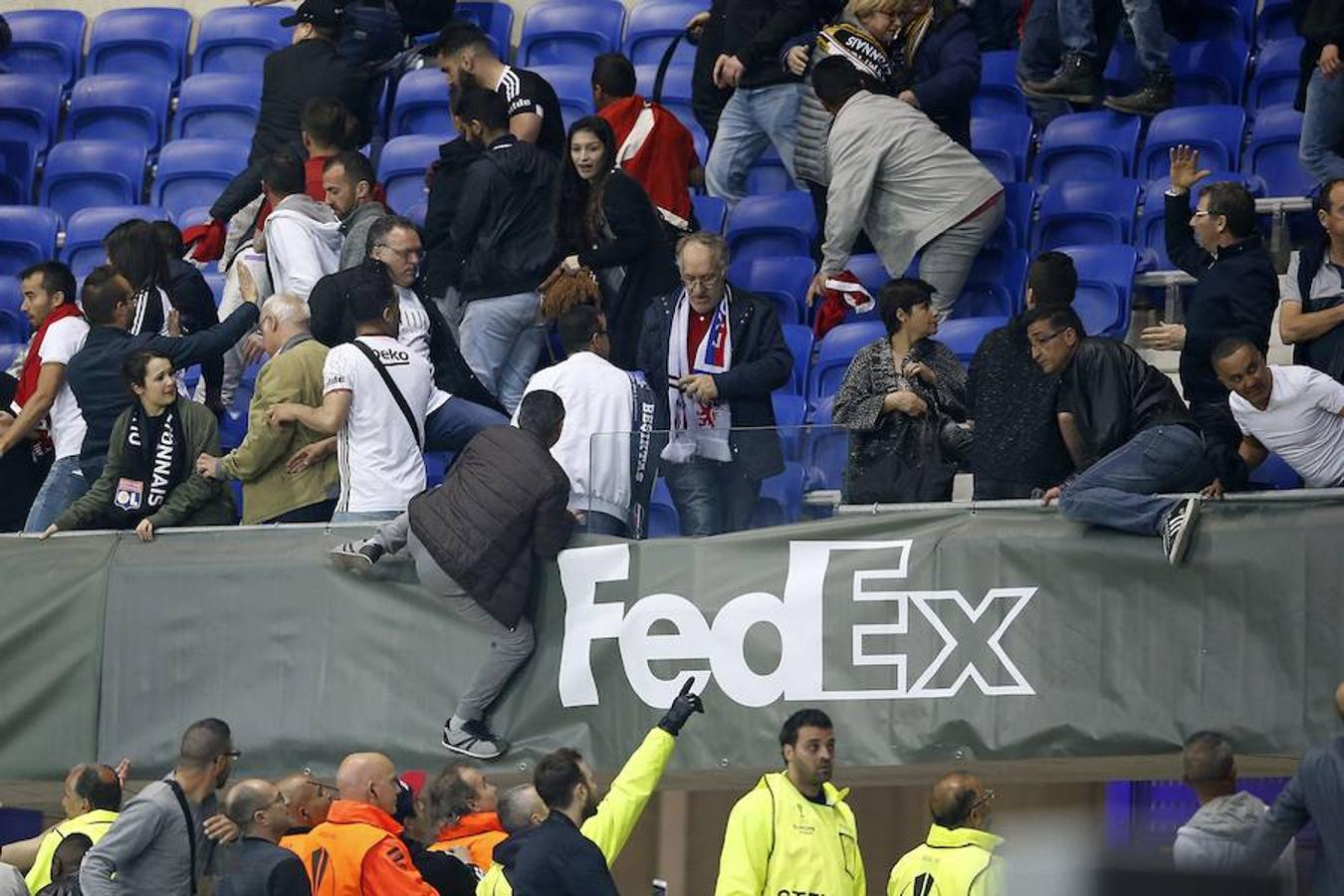 Violentos incidentes antes del Lyon-Besiktas