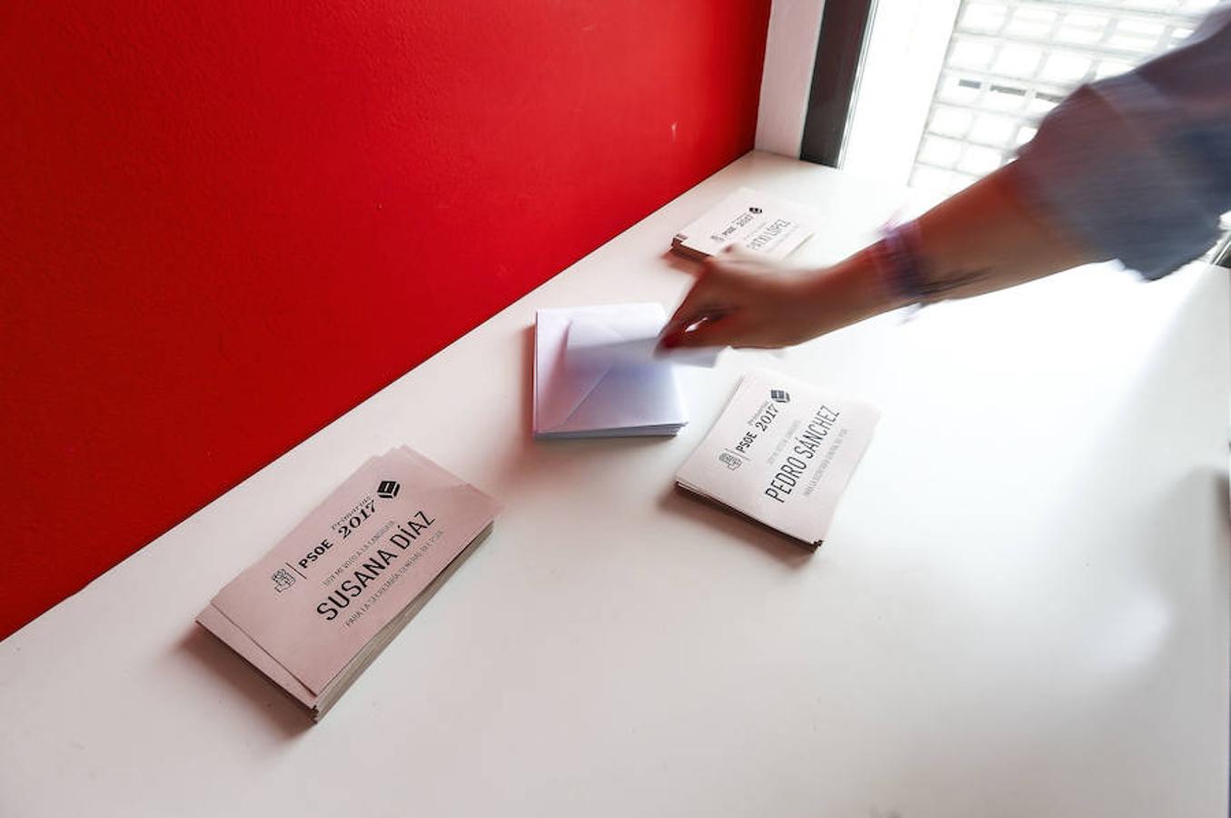 El PSOE decide su presente y su futuro