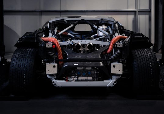 A diferencia de sus predecesores, el nuevo GT3 se concibió en paralelo con el Temerario de carretera desde las primeras fases de desarrollo