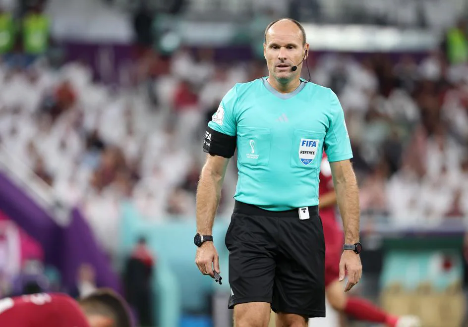 Mateu Lahoz durante el Mundial de Qatar de 2022