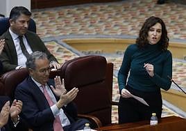 La presidenta de Madrid, Isabel Díaz Ayuso, durante una de sus respuestas en la Asamblea de Madrid.