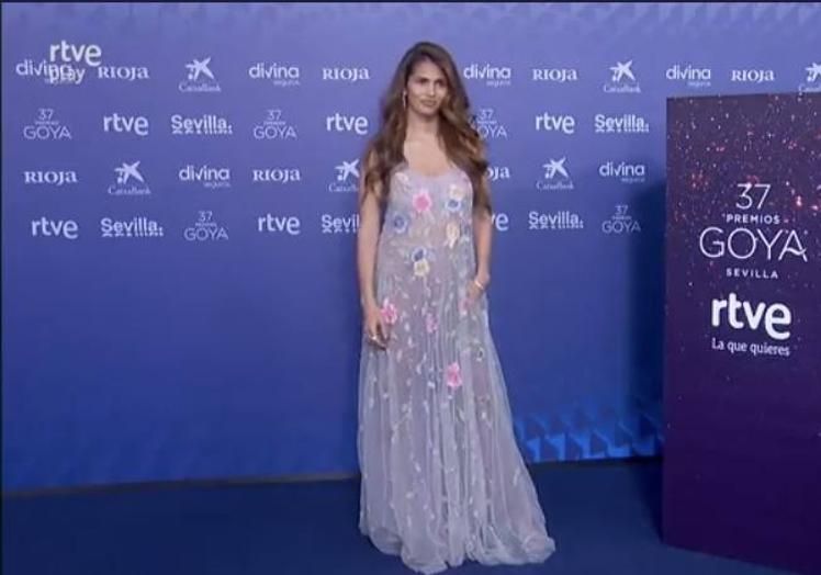 Sara Sálamo en la alfombra azul.