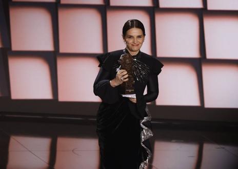 Imagen secundaria 1 - Laia Costa, Juliette Binoche y Rodrigo Sorogoyen fueron protagonistas de la gala. 