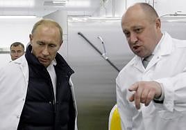 Putin, junto al fundador y jefe del grupo Wagner de mercenarios, Yevgueny Prigozhin