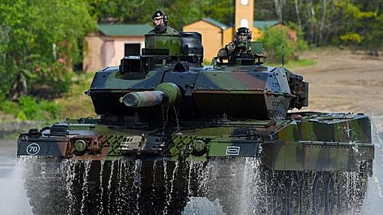 Alemania inicia el adiestramiento de soldados ucranianos para el manejo de tanques Leopard 2