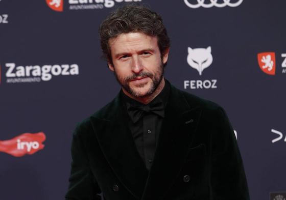 Diego Martín posa a su llegada a la alfombra roja de los Premios Feroz, el pasado 28 de enero.