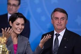 La exprimera dama, Michelle de Paula Firmo, y el expresidente de Brasil, Jair Bolsonaro.