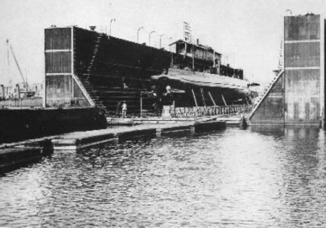 El primer submarino de construcción nacional de los previstos en la Ley Miranda en 1925.