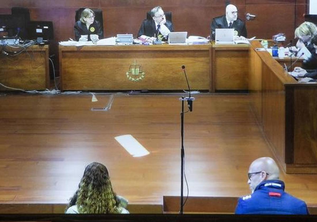 Priscila Lara Guevara y Constantín Gabriel Dumitru, en la última sesión del juicio el pasado miércoles.