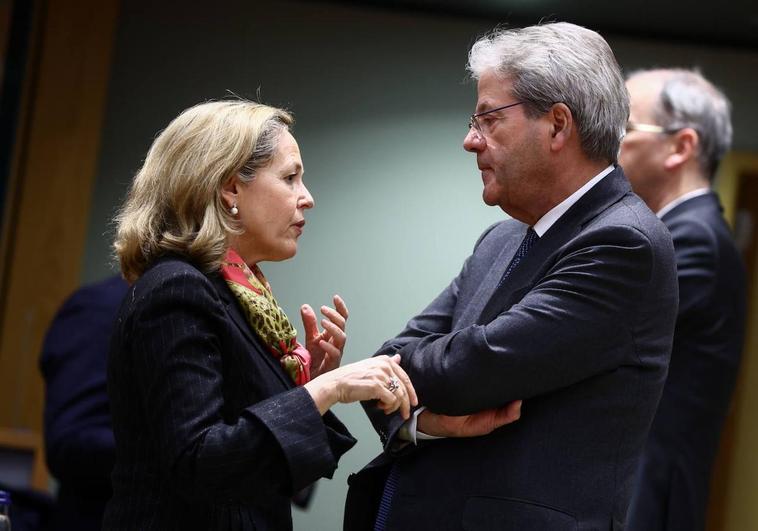 Bruselas pide ajustar déficit y deuda tras cuatro años de relajación fiscal