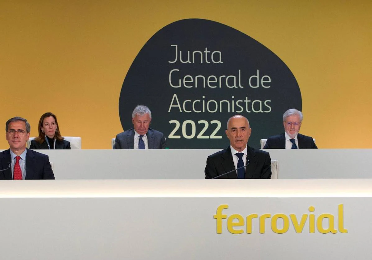 El presidente de Ferrovial, Rafael del Pino, durante la última junta de accionistas de la compañía.