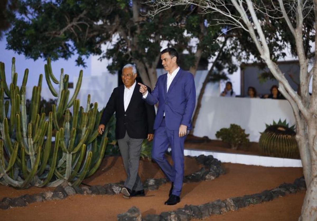 El primer ministro de Portugal, Antonio Costa, y el presidente del Gobierno, Pedro Sánchez, visitan este martes la casa museo de José Saramago en Lanzarote.