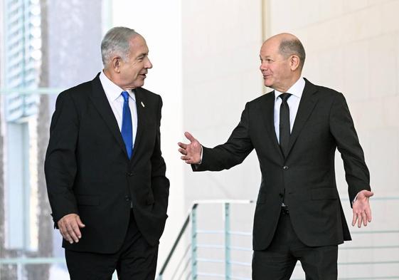 Benjamín Netanyahu, primer ministro israelí, ha visitado al canciller alemán, Olaf Scholz, por primera vez desde su reelección.