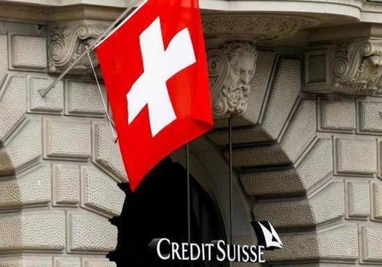 El regulador presiona para cerrar la fusión entre UBS y Credit Suisse
