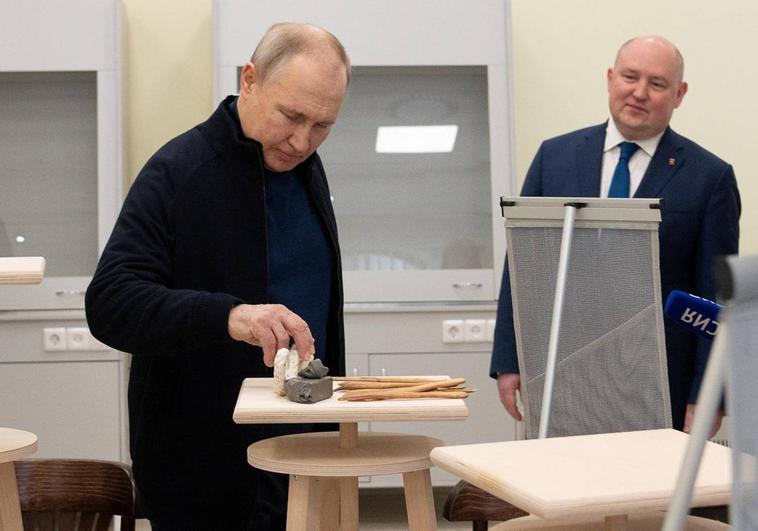 Putin visita Crimea por primera vez desde el inicio de la guerra