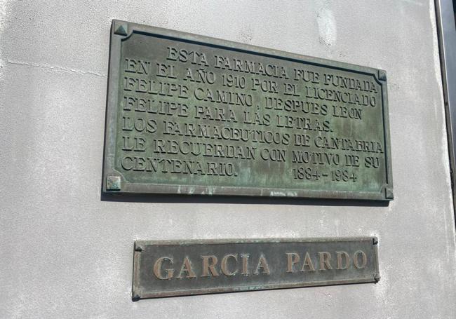 Placa de la farmacia García Pardo