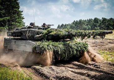 Los primeros 18 tanques Leopard 2 suministrados por Alemania llegan a Ucrania