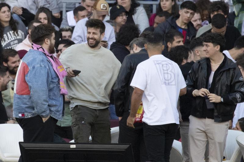 El exfutbolista Gerard Piqué (2-i), el streamer Ibai Llanos (i) y el futbolista Kun Agüero (2-d) en el evento de la Kings League.