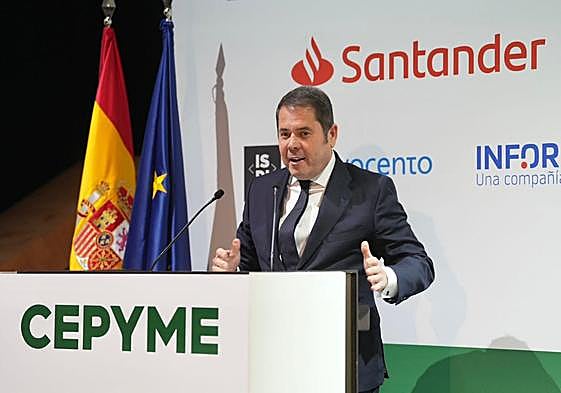 Cuerva: «¿Por qué en España se pone en duda la misma dignidad de los empresarios?»