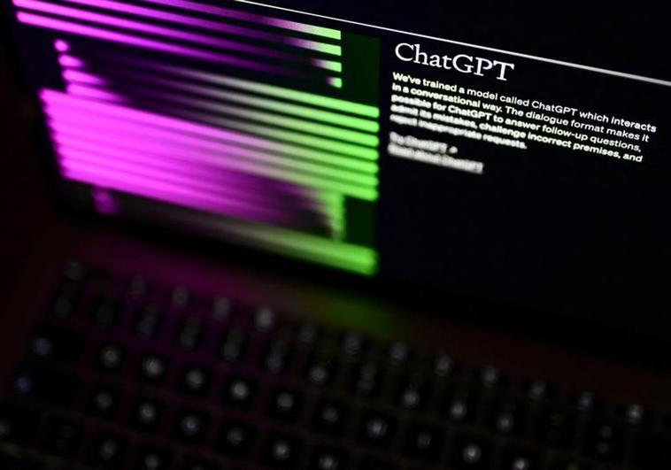 Italia prohíbe ChatGPT por violar la privacidad de los datos de los usuarios