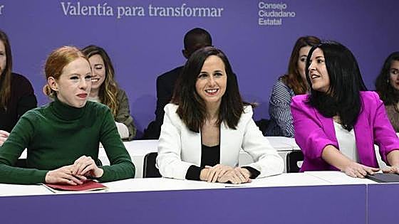 La guerra con Podemos impide a Díaz lanzar su candidatura con toda la izquierda unida