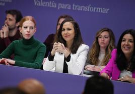 La secretaria general de Podemos y ministra de Derechos Sociales y Agenda 2030, Ione Belarra (centro), en este sábado en el consejo ciudadanos de Podemos.