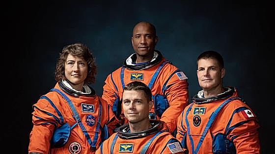 La NASA presenta a los astronautas que viajarán a la Luna en la misión Artemis II