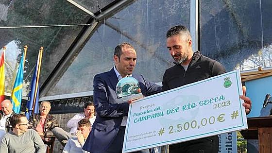 «Sacar el campanu es la ilusión que compartimos todos»