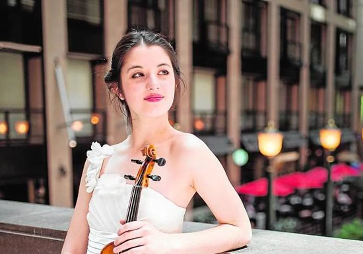 La violinista granadina María Dueñas.