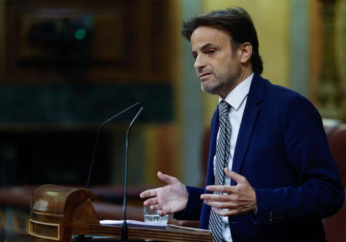 El presidente del grupo confederal de Unidas Podemos, Jaume Asens, durante su intervención en el Congreso.