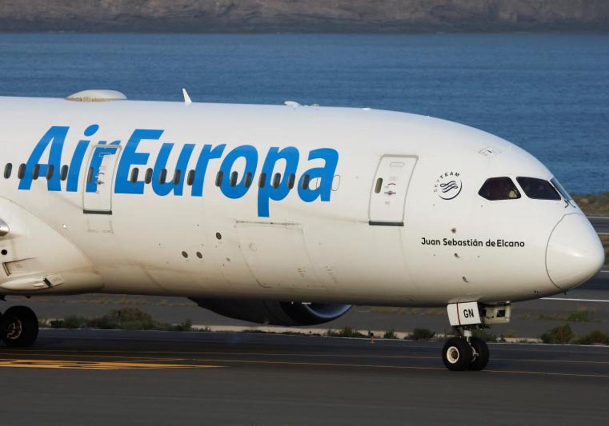 Vuelo de Air Europa aterriza en el aeropuerto de Gran Canarias.