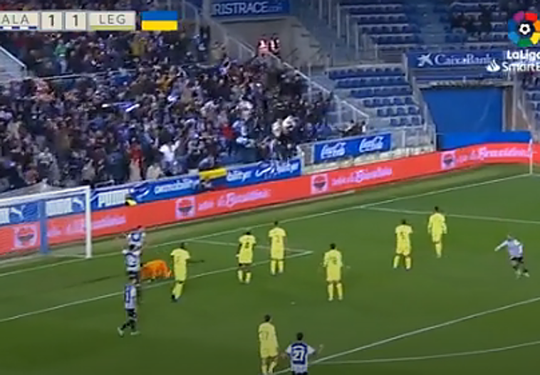 Un doblete de Rober mete al Alavés en puestos de ascenso directo