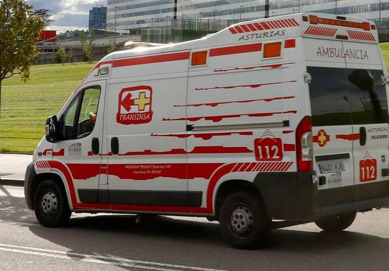 Fallece una mujer tras inhalar un producto con el que limpiaba en Gijón