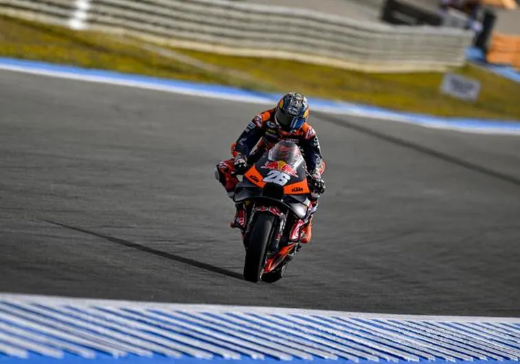 Dani Pedrosa, a lomos de su KTM en el circuito de Jerez.