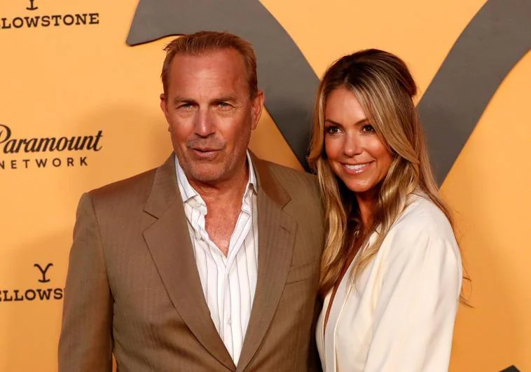 La mujer de Kevin Costner le pide el divorcio después de 18 años de matrimonio