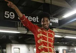 Joordan Neely, en una de sus actuaciones en el metro de Nueva York.