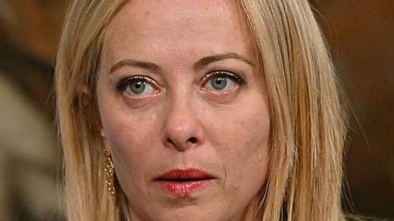 El Gobierno francés trata de rebajar las tensiones con Italia tras criticar a Meloni