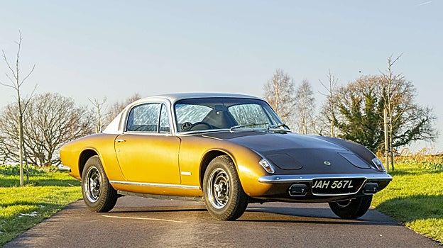 Un +2S7130/5 de 1972, la versión más lujosa y potente del Elan 2+2 plazas