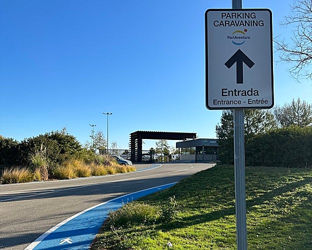Camino al área de autocaravanas de PortAventura