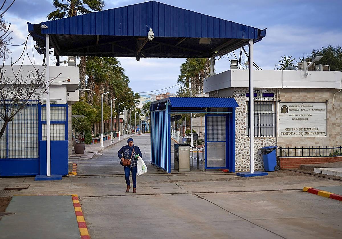 Centro de estancia temporal para migrantes en Melilla.